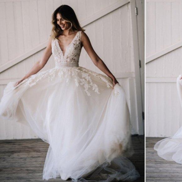 Wedding Dress - Picture 3 of 13